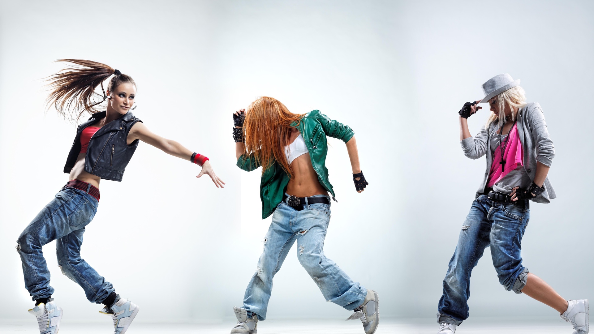 Premium Photo | Teenager girl dancing street dance style